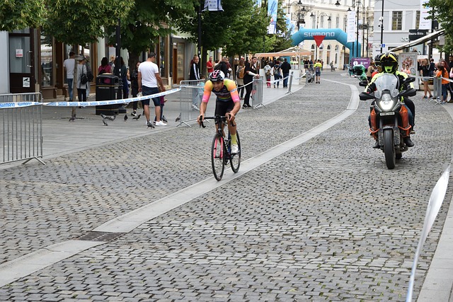 击败巴西 击败巴西